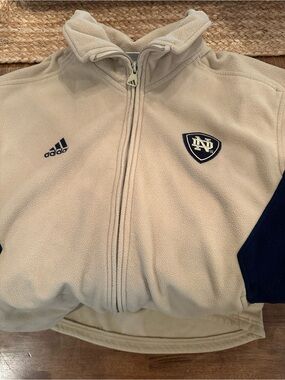 Norte Dame adidas men’s medium zip up Fleece -Norte dame patch on the chest